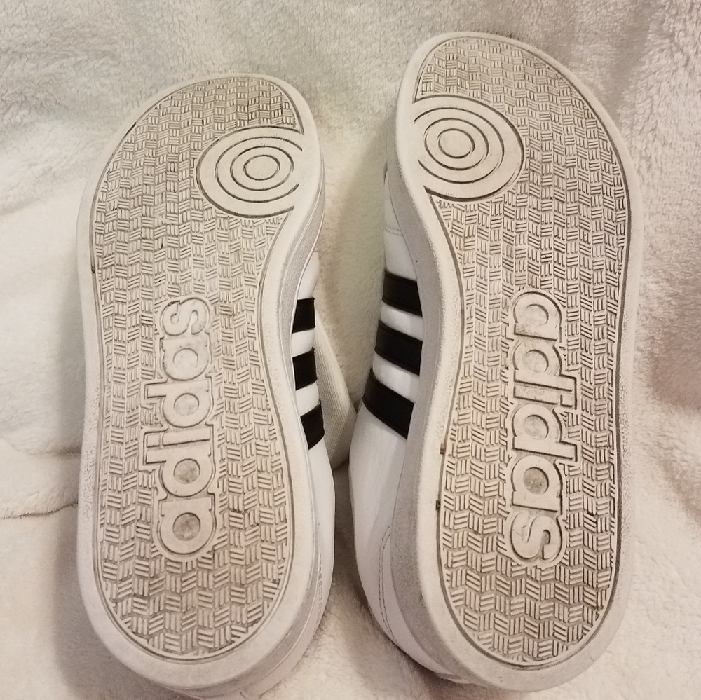 Adidas shoes - Picture 4 of 8